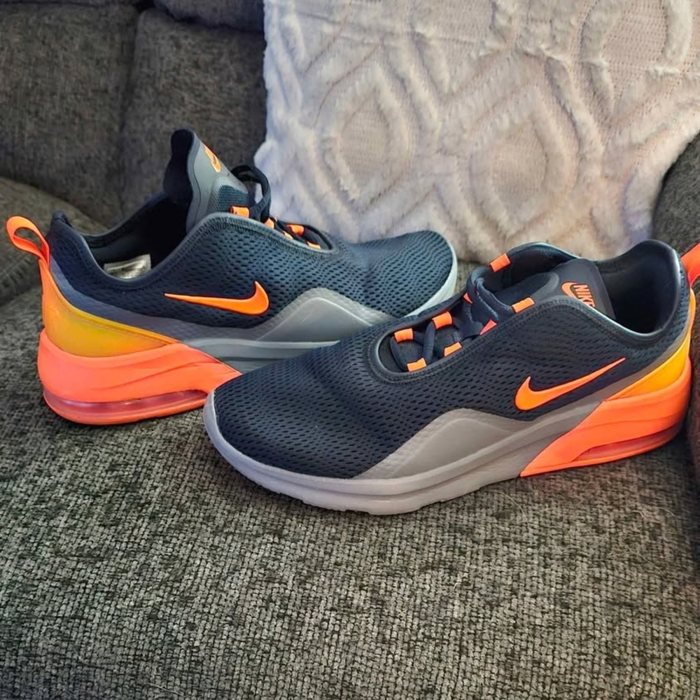 Nike Men's Athletic Shoes - Black and Orange